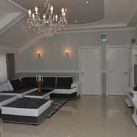 Apartments Royal Menex Požarevac Zewnętrze zdjęcie