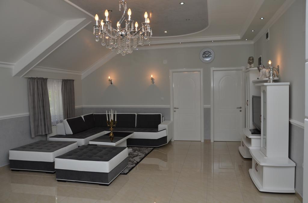 Apartments Royal Menex Požarevac Zewnętrze zdjęcie